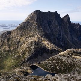 Mount Dønnamannen